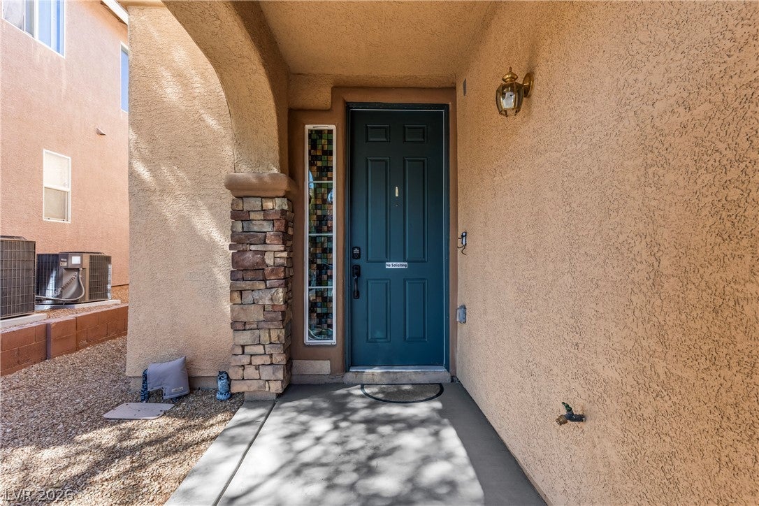 10473 Bolting Cloud Drive