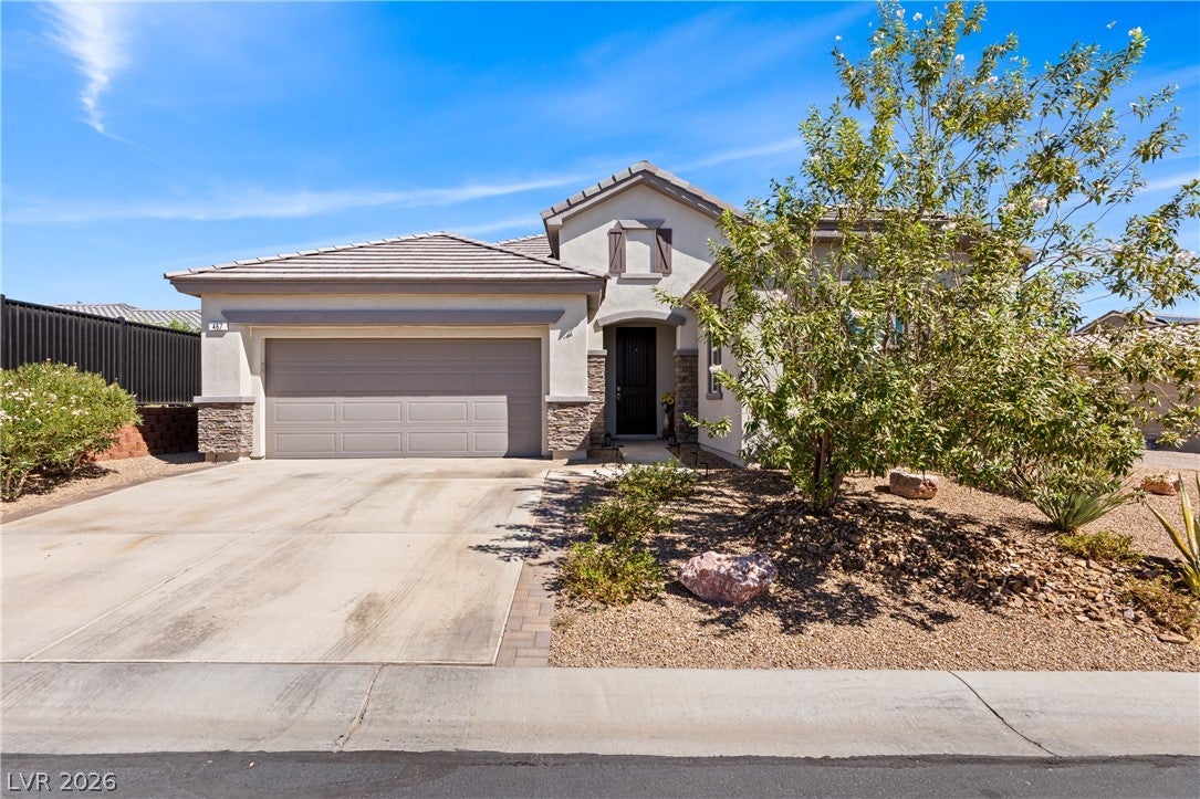 467 Cliffrose Avenue