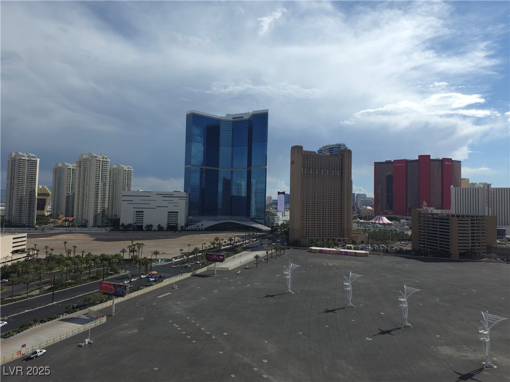 200 W Sahara Avenue 1704