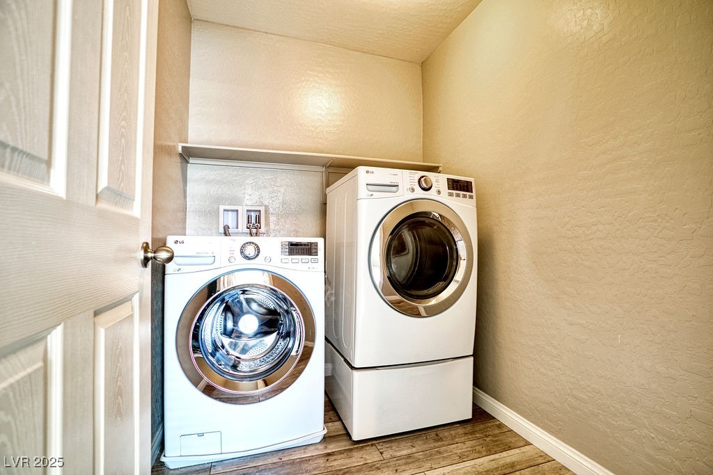 Las Vegas, Nevada 89138, United States, 3 Bedrooms Bedrooms, ,3 BathroomsBathrooms,Residential,Active,208328