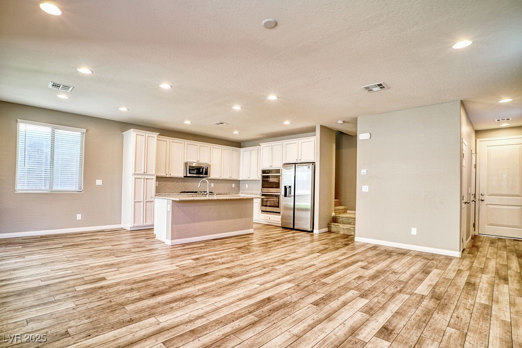 Las Vegas, Nevada 89138, United States, 3 Bedrooms Bedrooms, ,3 BathroomsBathrooms,Residential,Active,208328