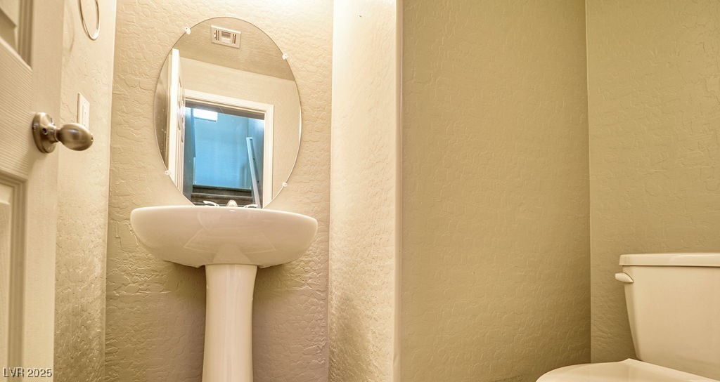 Las Vegas, Nevada 89138, United States, 3 Bedrooms Bedrooms, ,3 BathroomsBathrooms,Residential,Active,208328