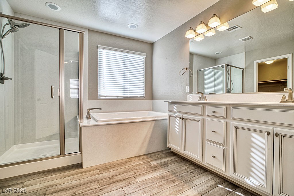 Las Vegas, Nevada 89138, United States, 3 Bedrooms Bedrooms, ,3 BathroomsBathrooms,Residential,Active,208328