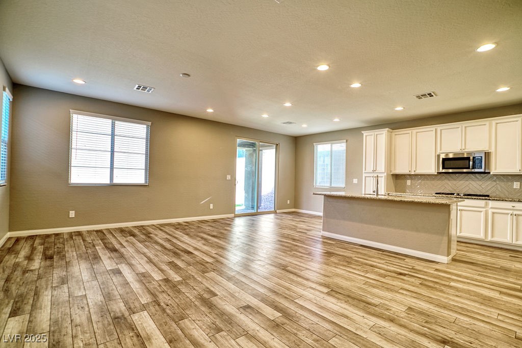 Las Vegas, Nevada 89138, United States, 3 Bedrooms Bedrooms, ,3 BathroomsBathrooms,Residential,Active,208328