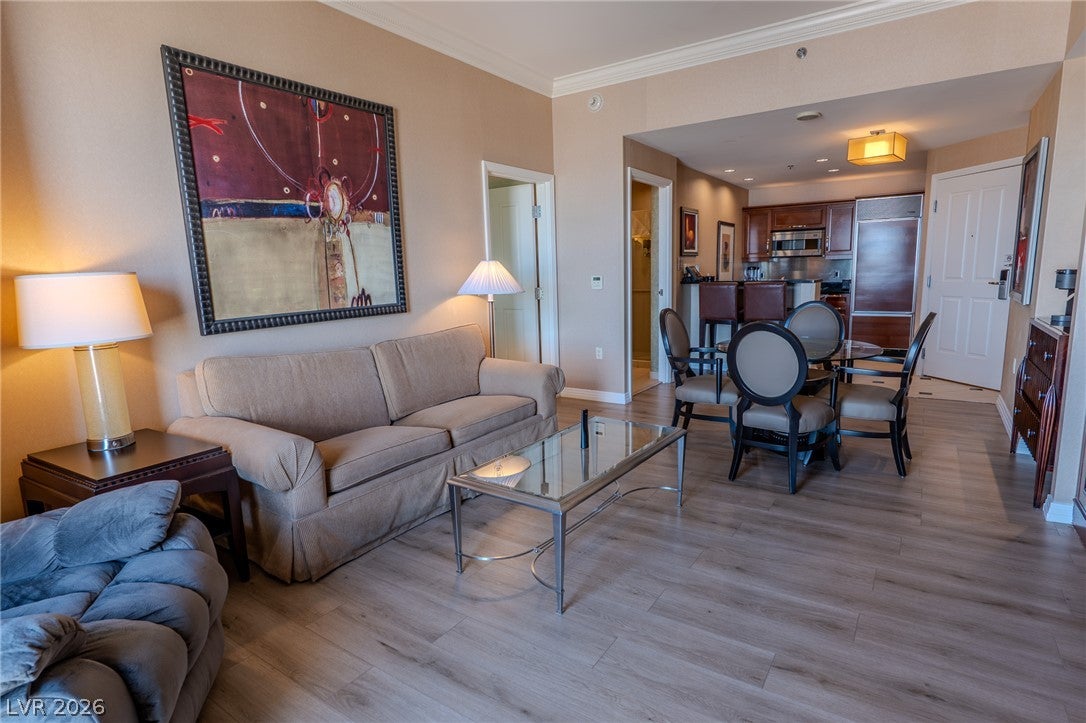 135 E Harmon Avenue 3214