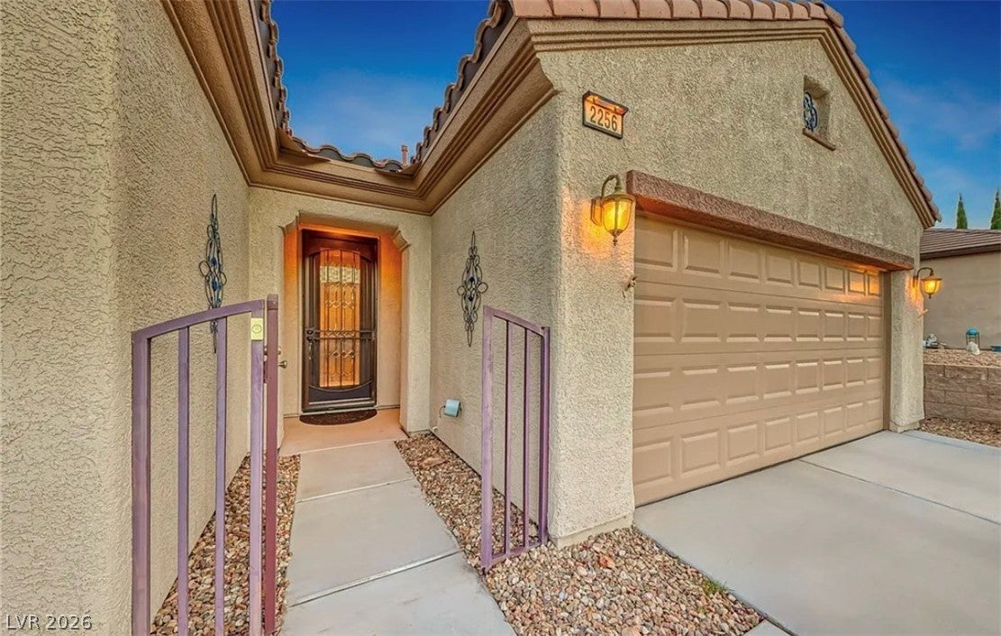 2256 Shadow Canyon Drive
