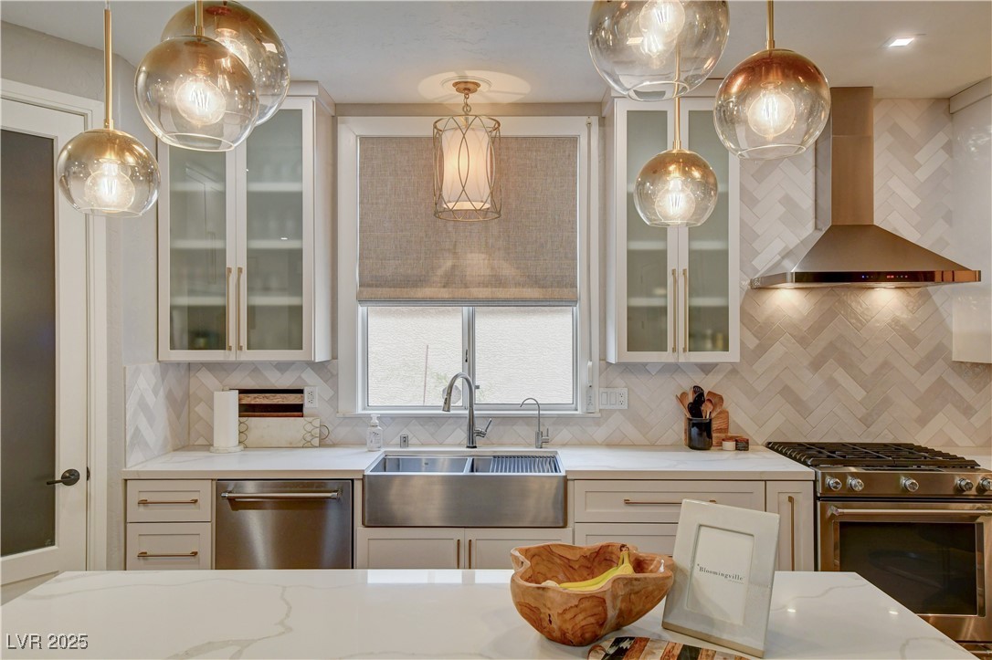 Properties 3 2157 High Mesa Drive
