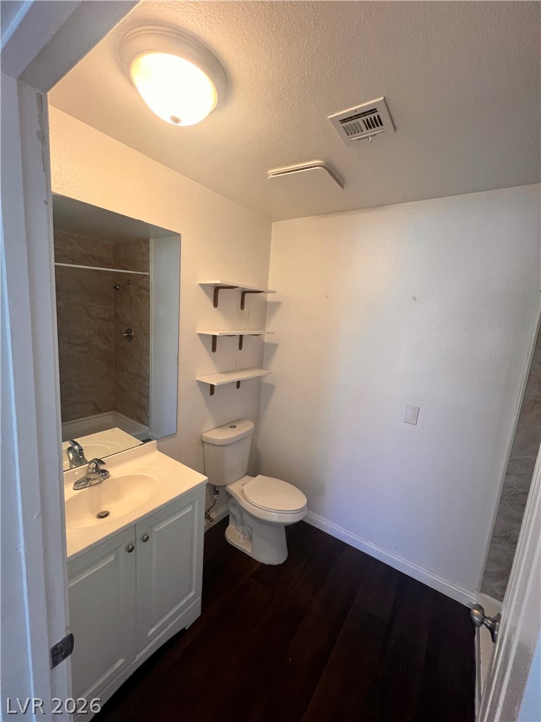 5576 W Rochelle Avenue 9D