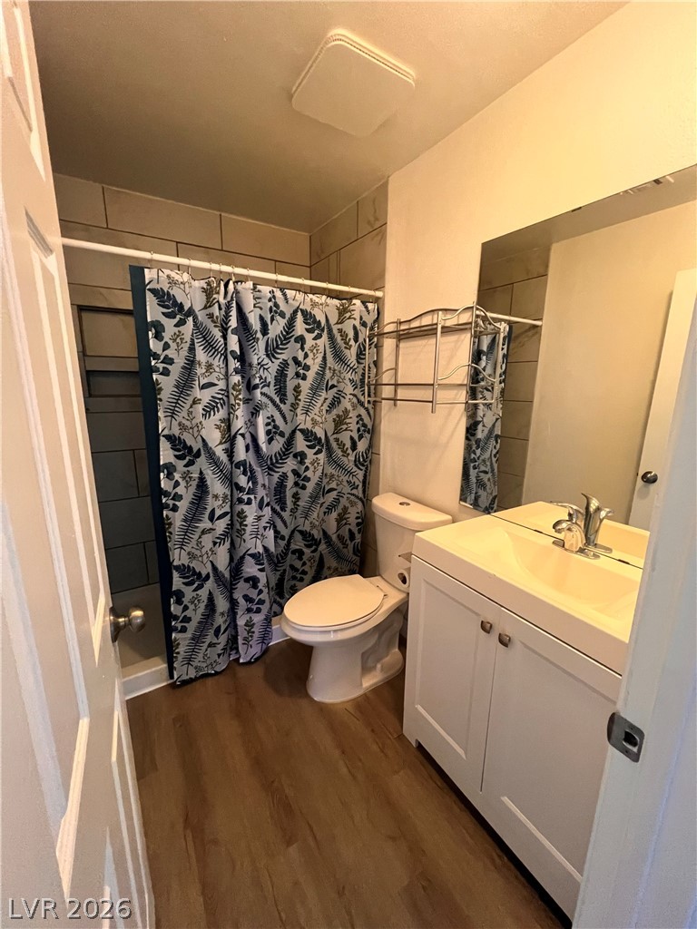5576 W Rochelle Avenue 9D