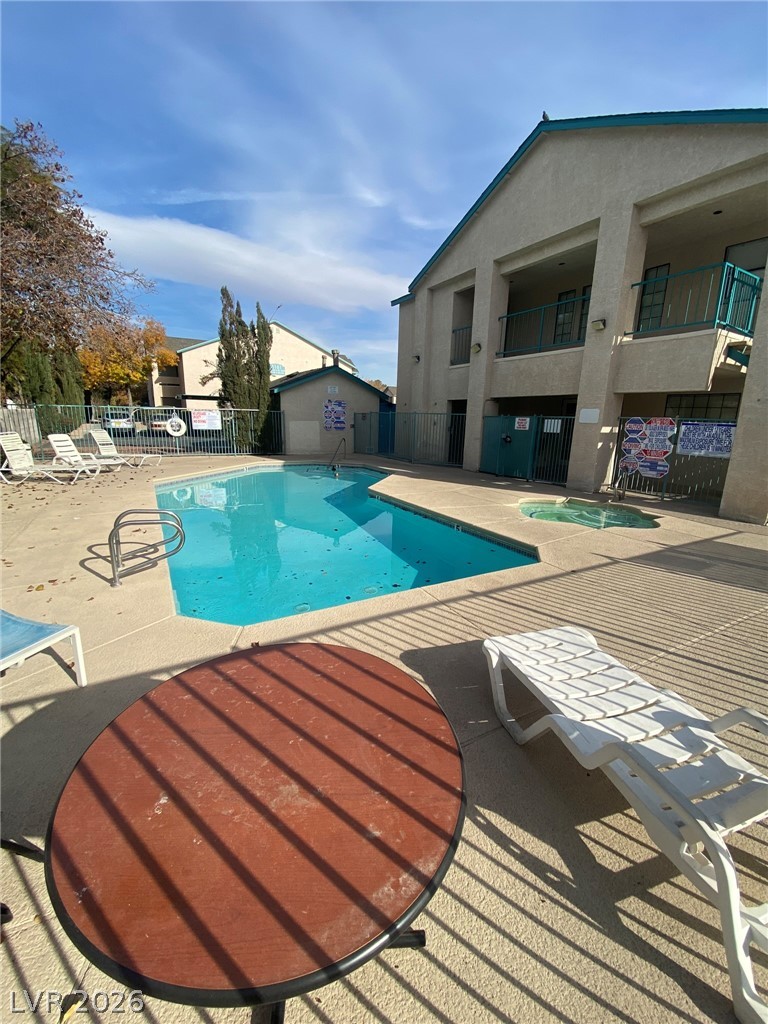 5271 Lindell Road 202