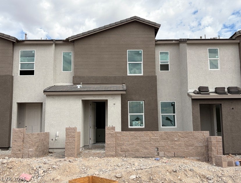 8439 Bayside Bluff Avenue