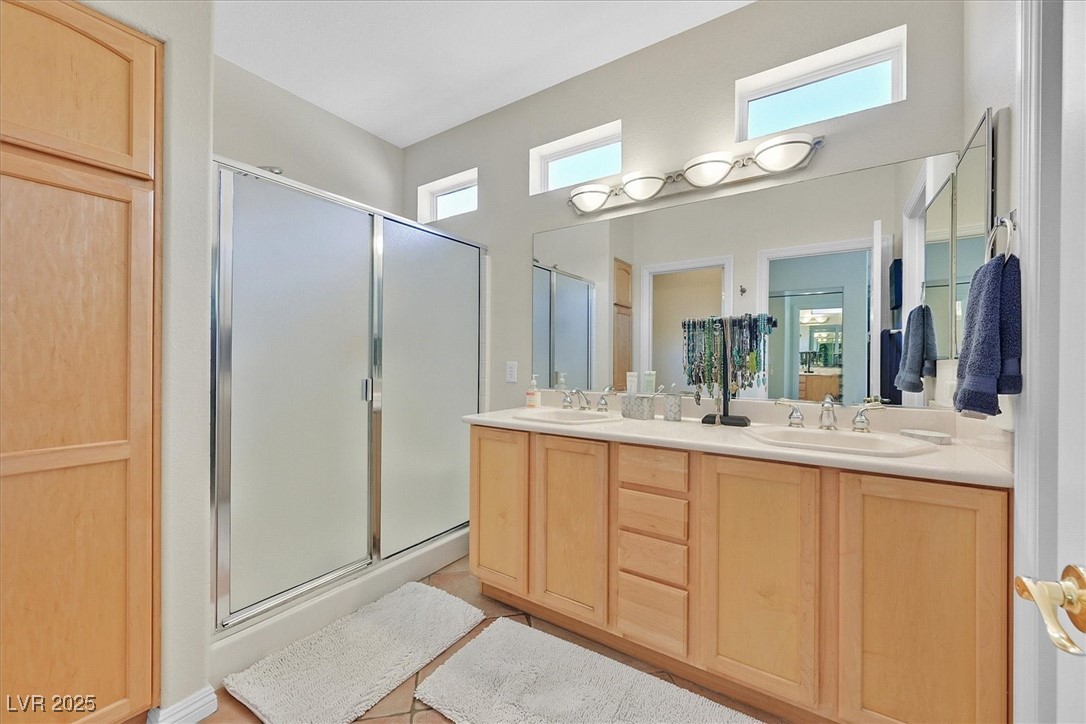 Las Vegas, Nevada 89135, United States, 2 Bedrooms Bedrooms, ,2 BathroomsBathrooms,Residential,Active,133490