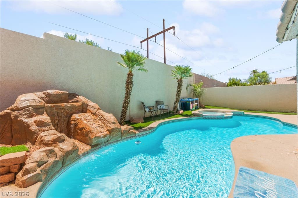 Photo of 1965 Antelope Hill Court, Henderson, NV 89012 (MLS # 2805115)
