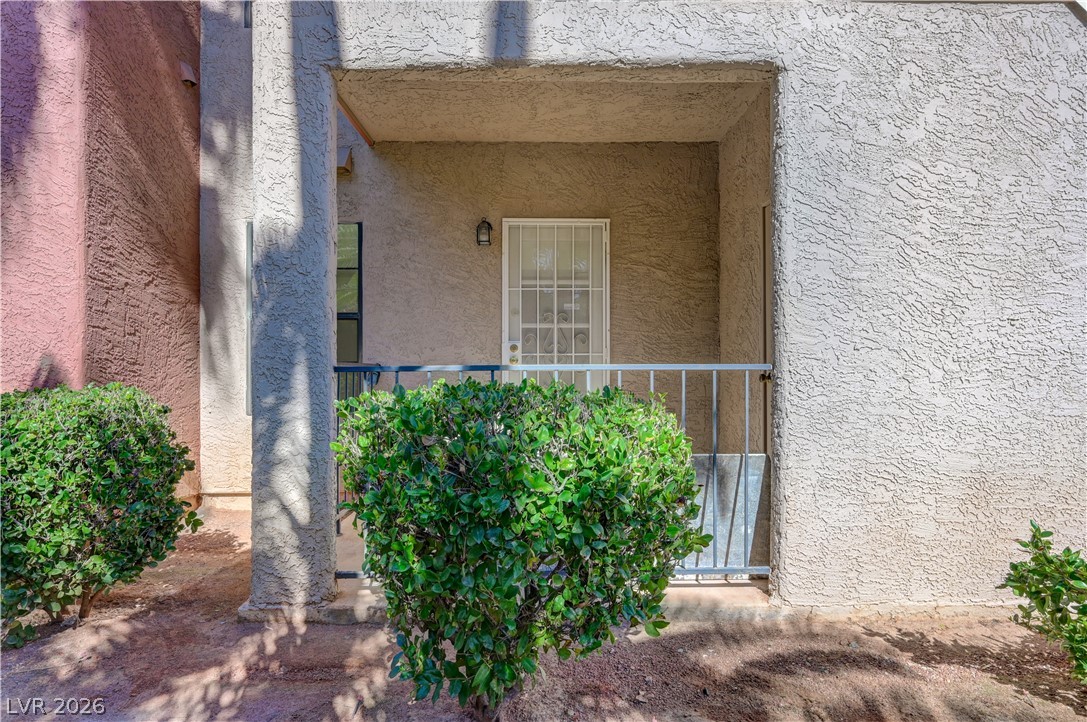 5576 W Rochelle Avenue 27A