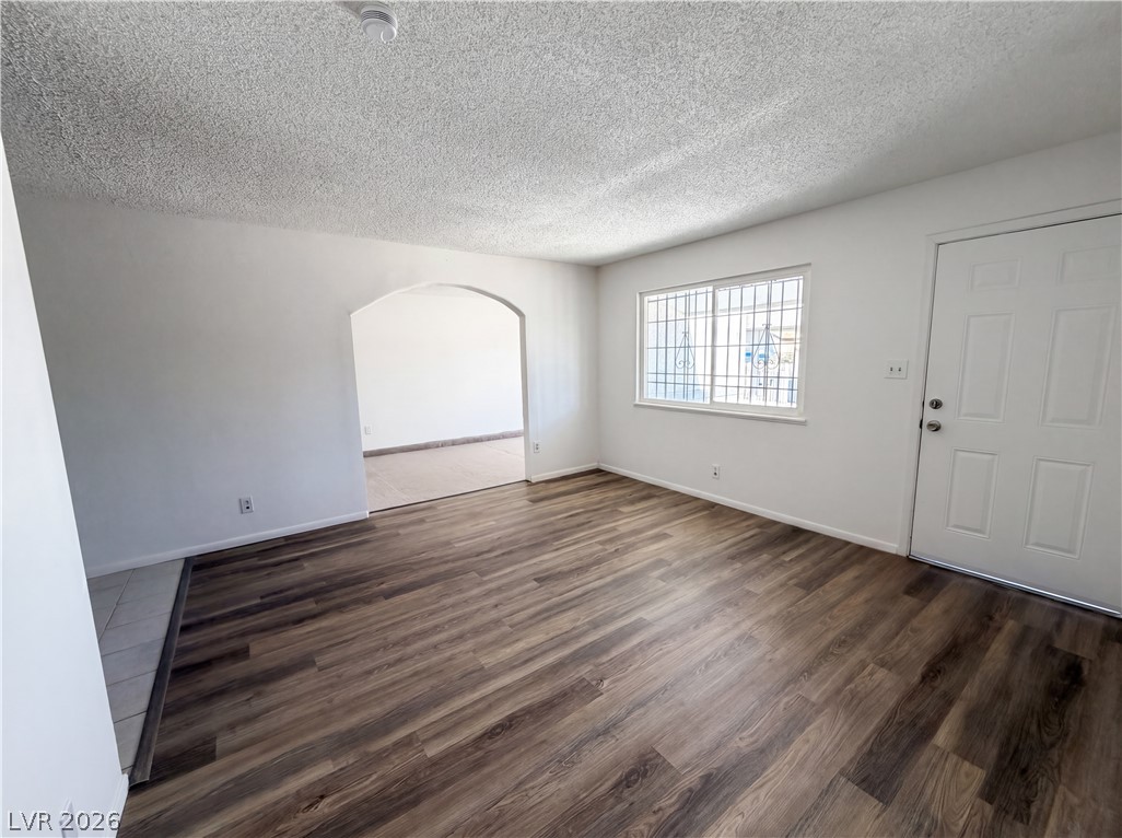 701 Rossmoyne Avenue