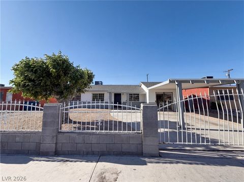 Photo of 701 Rossmoyne Avenue, North Las Vegas, NV 89030 (MLS # 2774745)