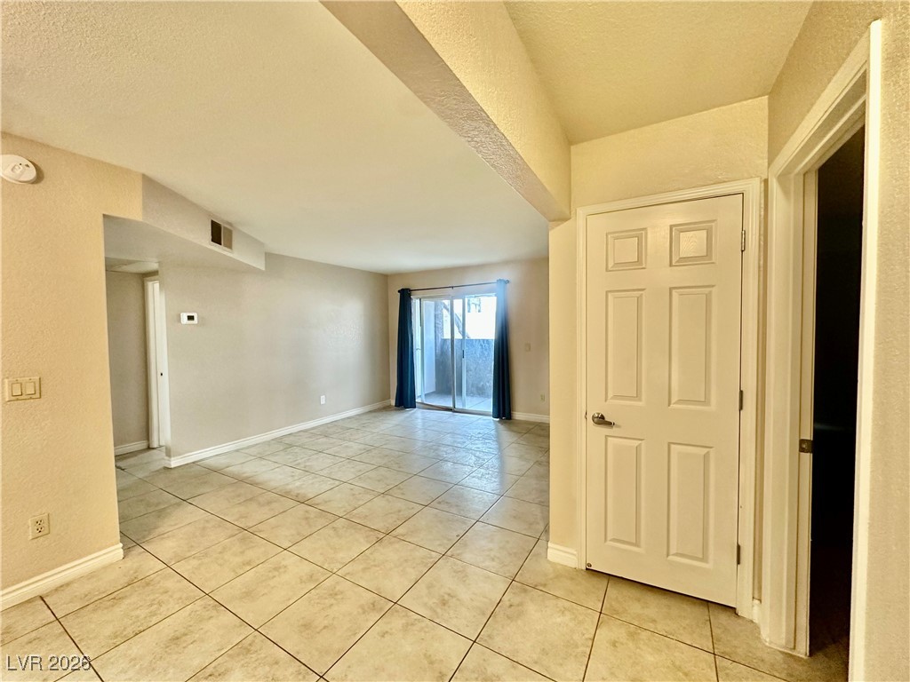 2606 S Durango Drive 170