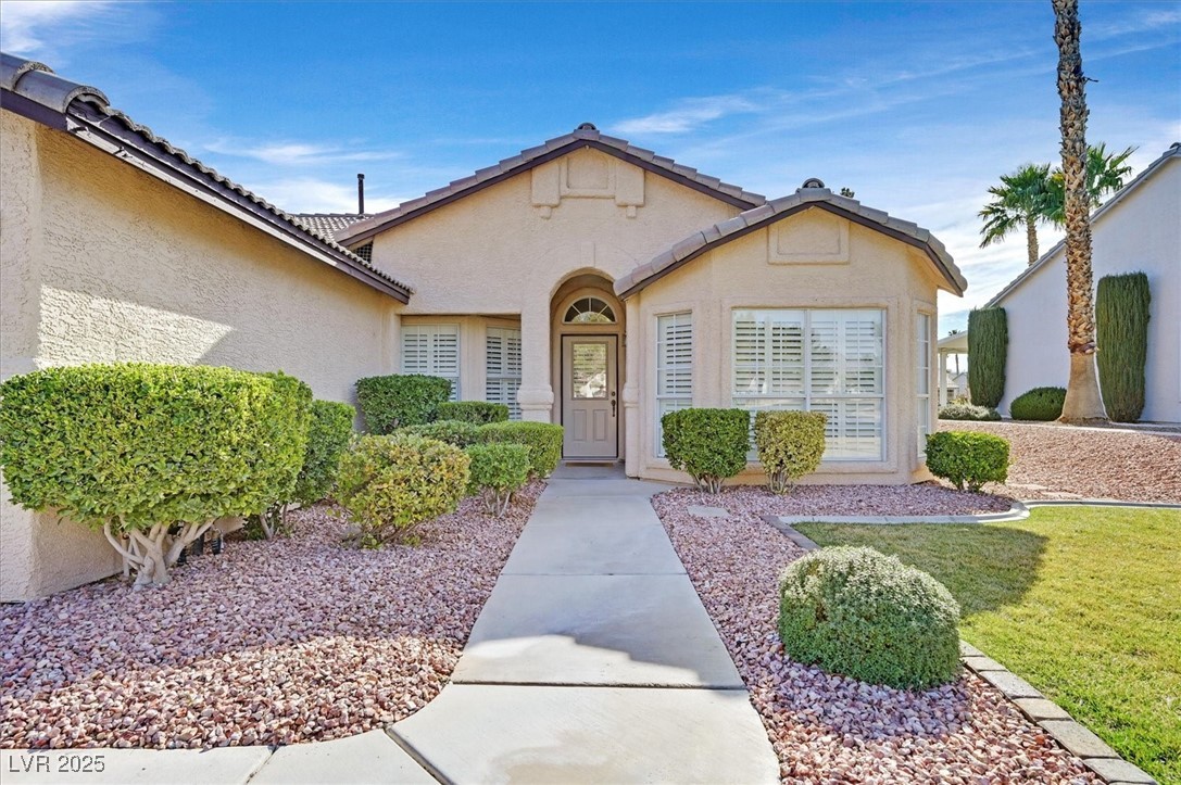 Las Vegas, Nevada 89130, United States, 3 Bedrooms Bedrooms, ,2 BathroomsBathrooms,Residential,Pending,79128