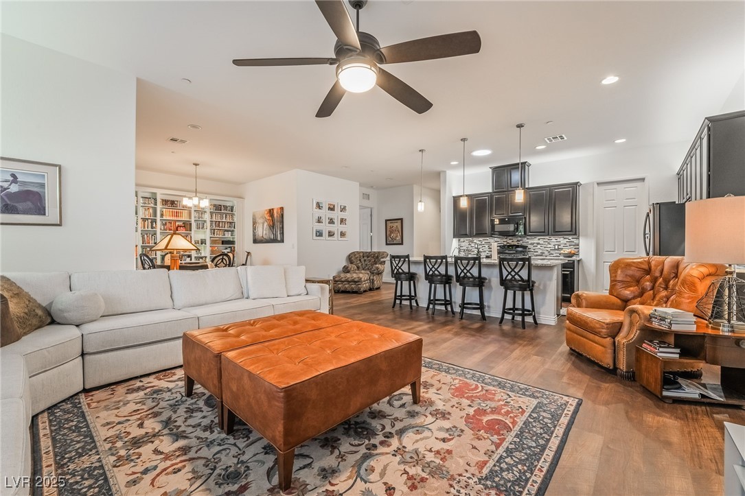 715 Orange Plume Walk