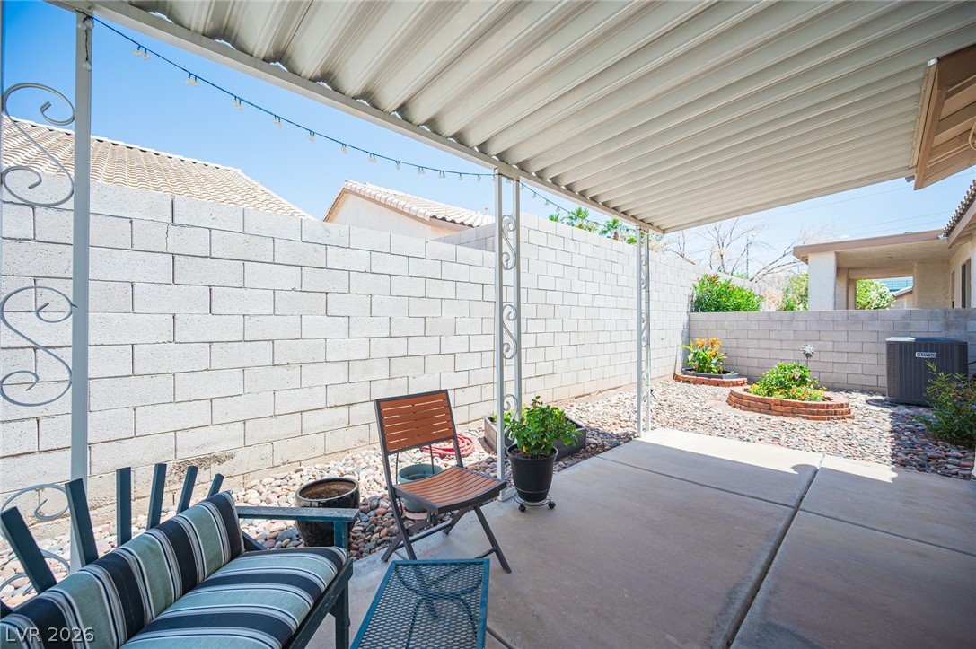 196 Teller Street