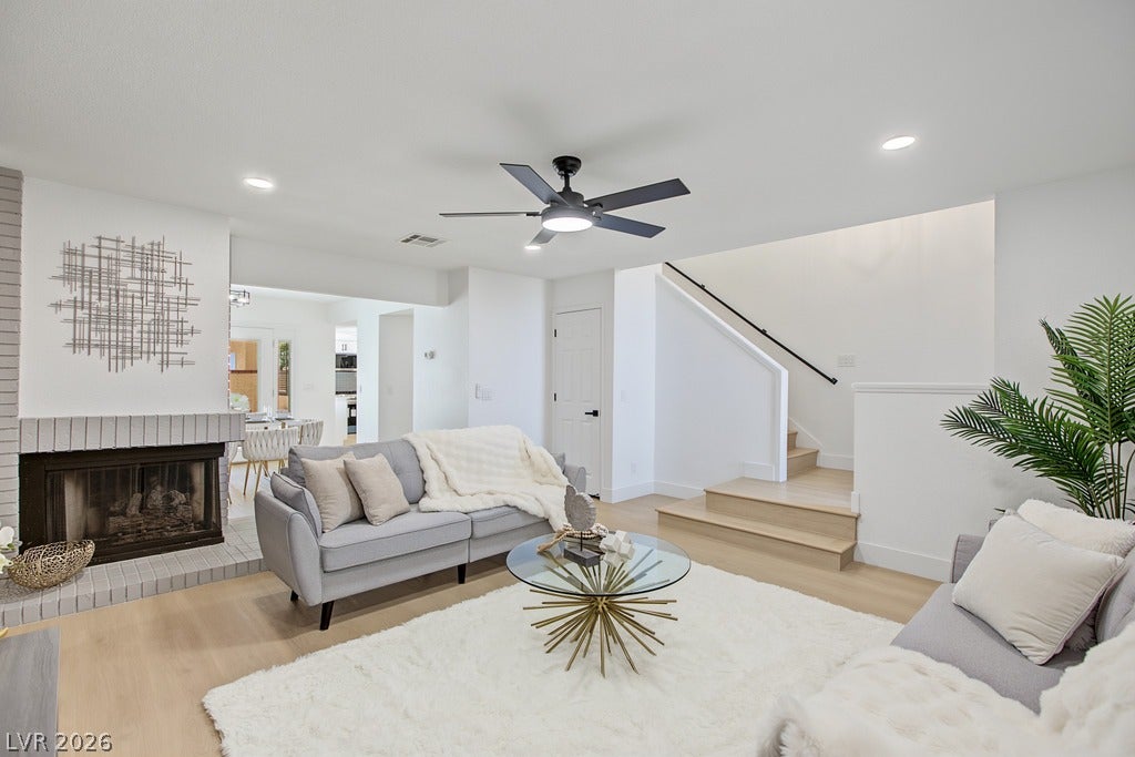 2371 Pickwick Drive