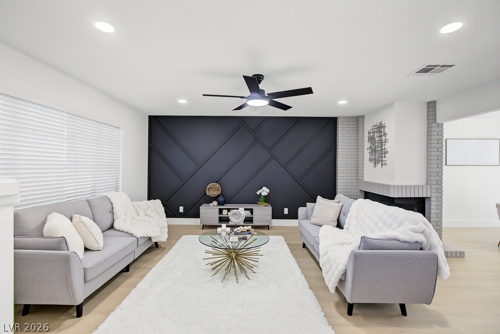 2371 Pickwick Drive