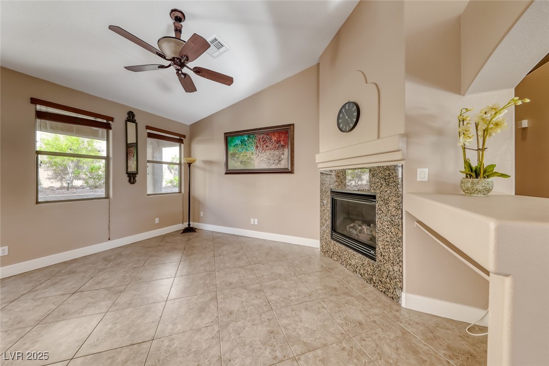 2764 Craigmillar Street