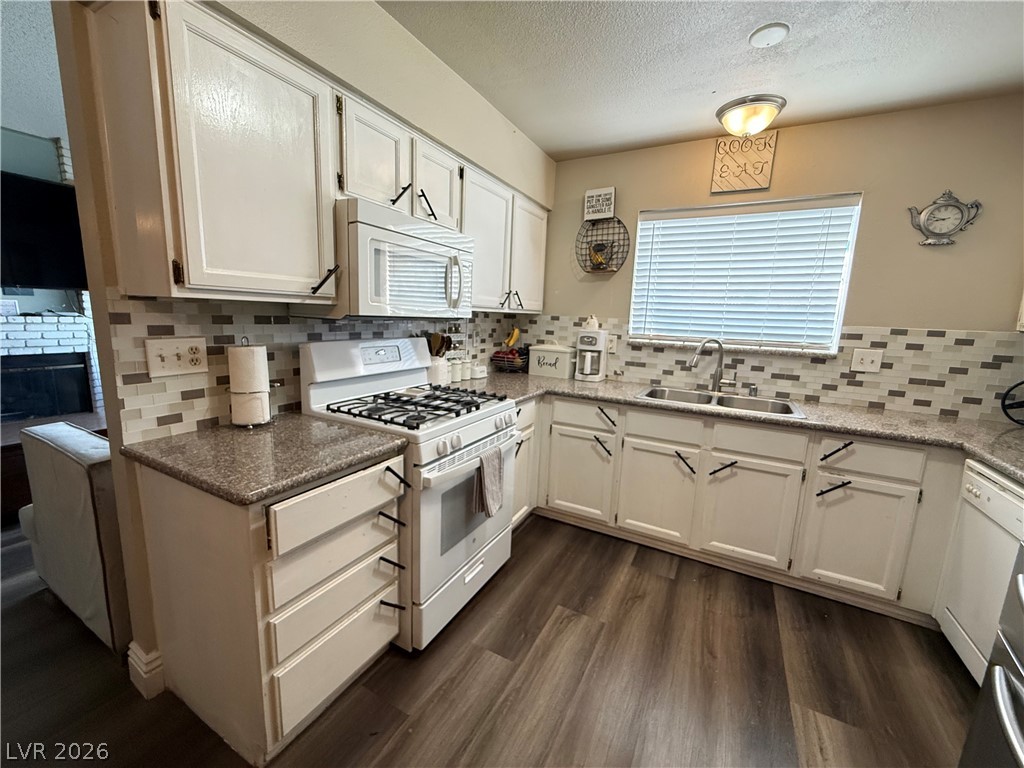 5313 Lambrook Drive