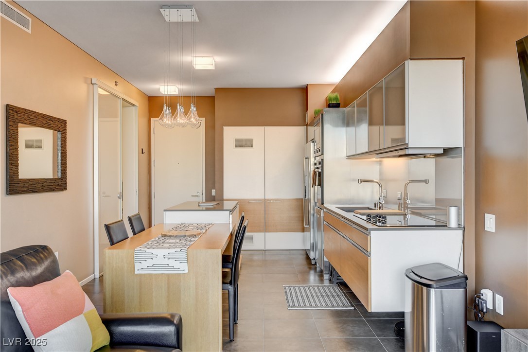 3722 Las Vegas Boulevard 1603