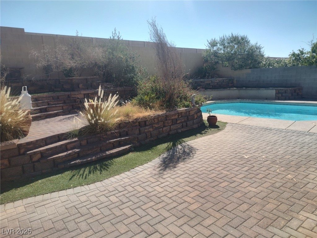 424 Wright Way