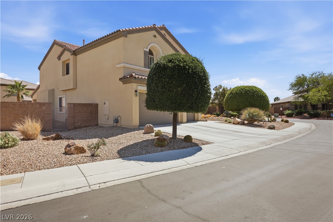 7508 Java Sparrow Street