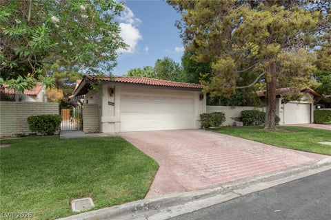 Homes For Rent - 2004 Calle De Espana<br/> Clark County, Las Vegas, NV 89102