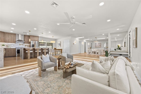 1242 CAMPBELL DR, LAS VEGAS, NV 89102 - Image 71a8f6ca225fba2a6ce49a13bdf0fe2e/3063084844