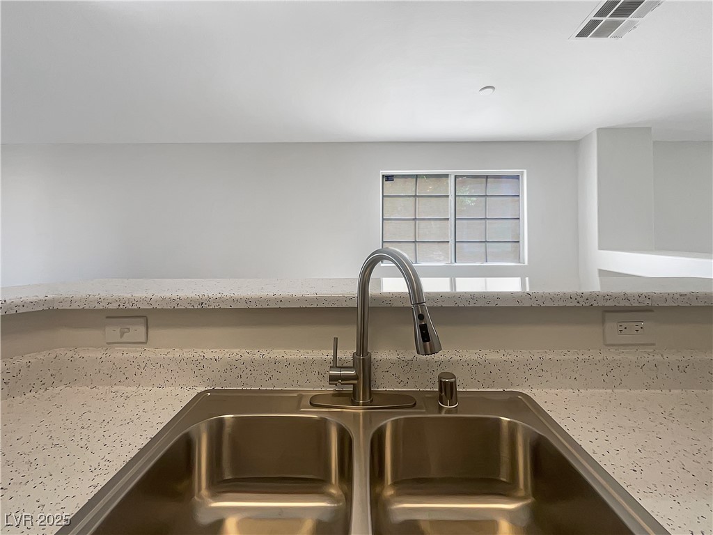 6659 Diamond Care Drive, Las Vegas, Nevada image 17