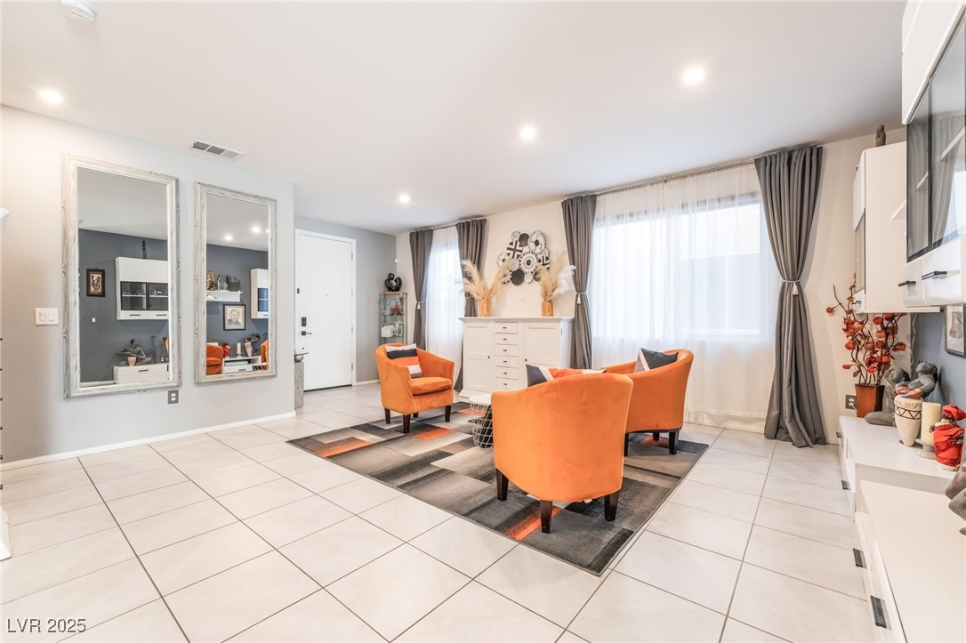 675 Turtleback Falls Avenue