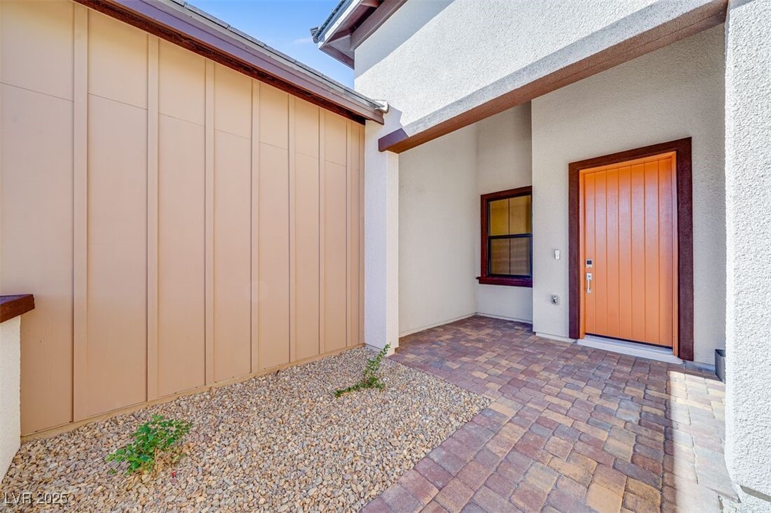 489 Carter House Way