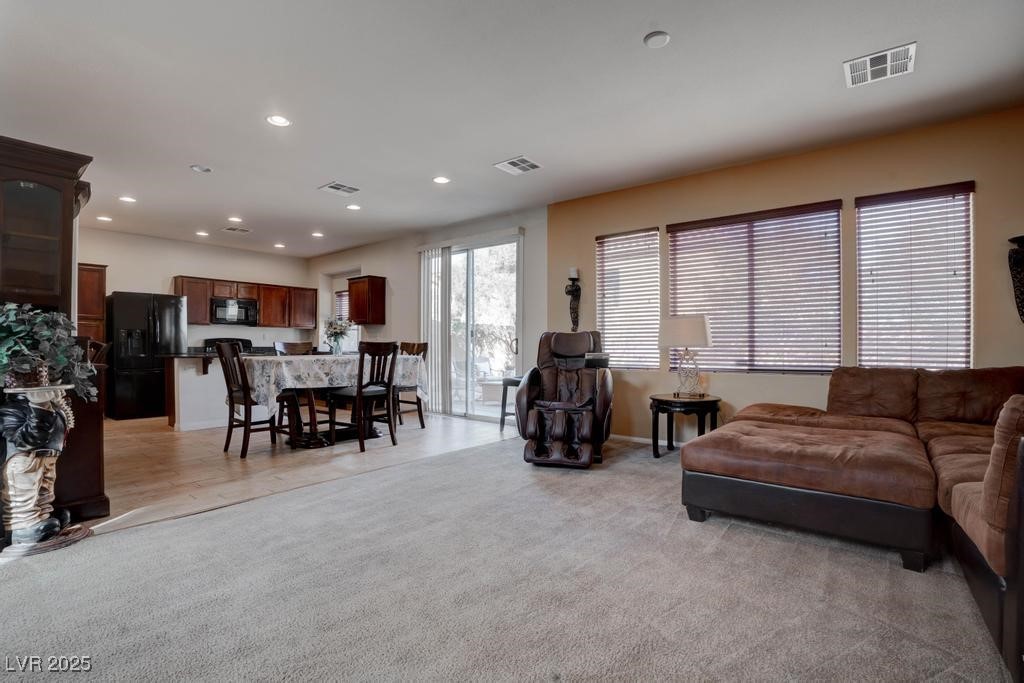 Las Vegas, Nevada 89141, United States, 3 Bedrooms Bedrooms, ,3 BathroomsBathrooms,Residential,Active,87098