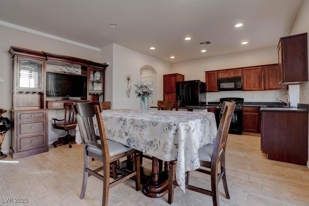 Las Vegas, Nevada 89141, United States, 3 Bedrooms Bedrooms, ,3 BathroomsBathrooms,Residential,Active,87098