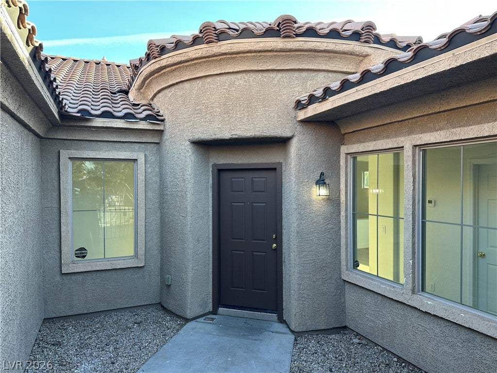 5728 Flying Birdie Avenue