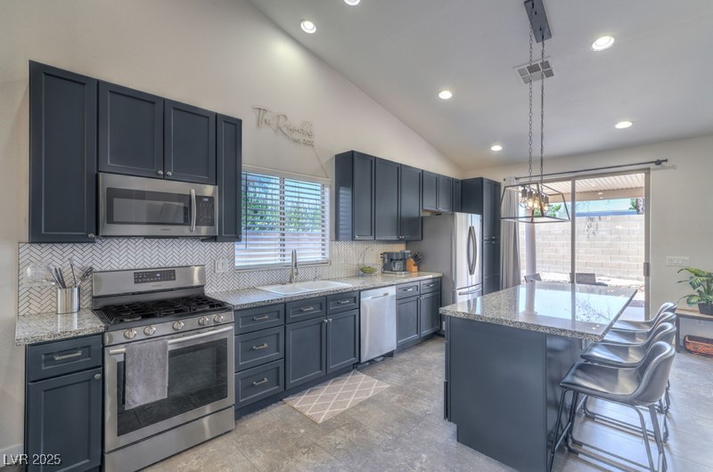 1900 Tremolite Avenue