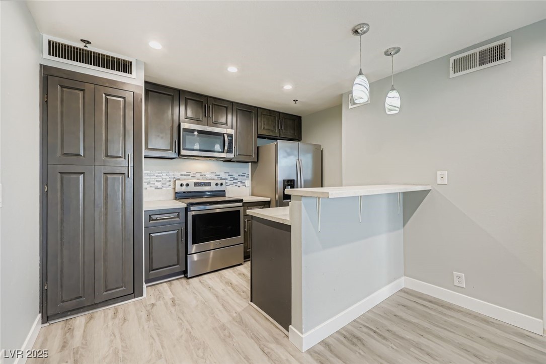 1381 E University Avenue 202