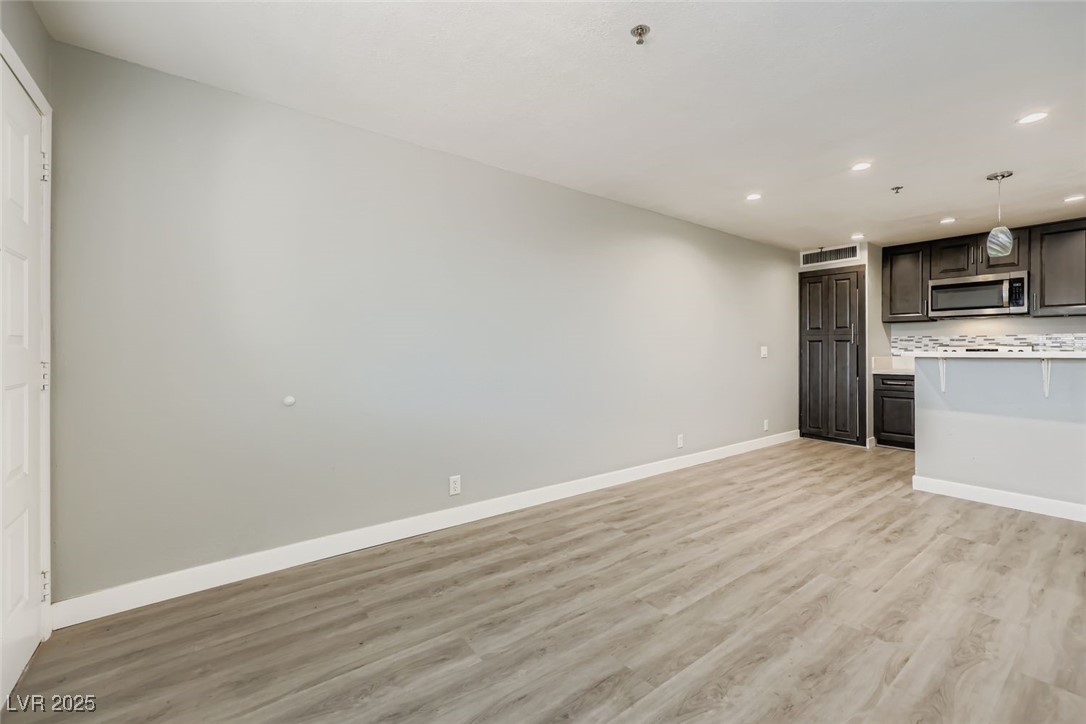 1381 E University Avenue 202