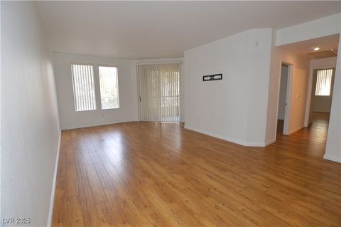Photo of 230 E FLAMINGO Road #227, Las Vegas, NV 89169 (MLS # 2705592)