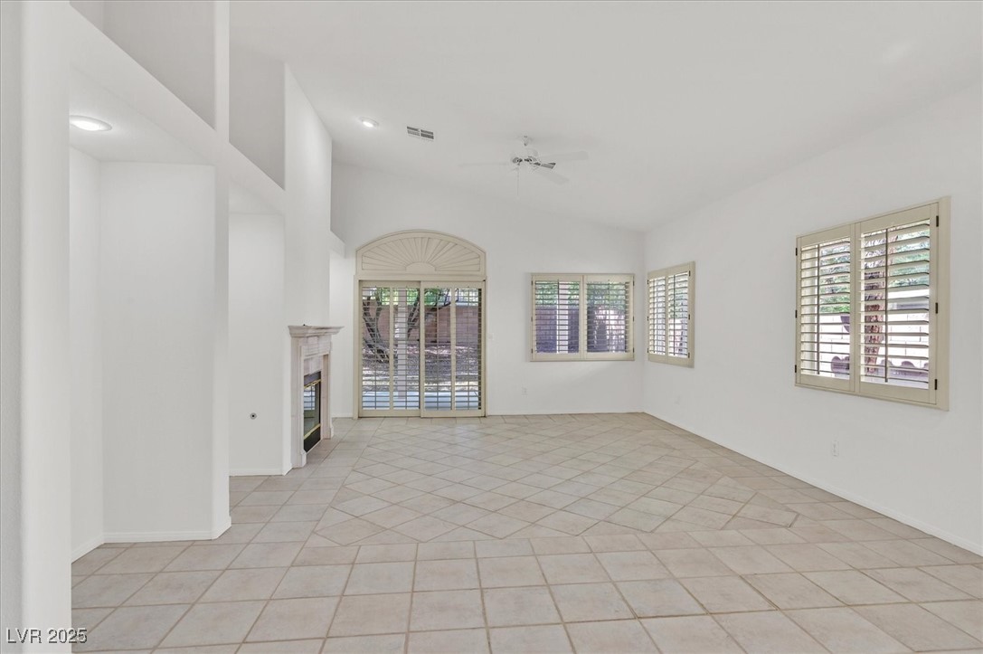 Properties 3 473 Mission Springs Street