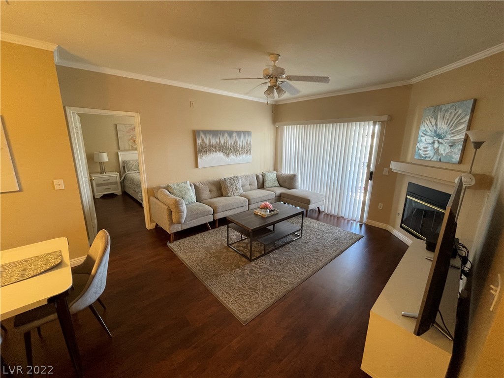 2900 Sunridge Heights Parkway 1035