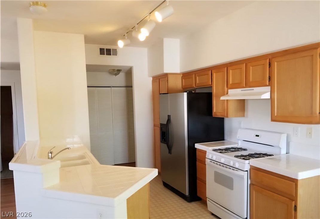 8501 W University Avenue 2029