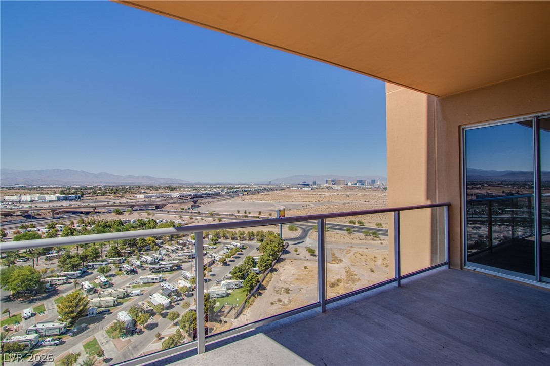 8255 Las Vegas Boulevard 1702
