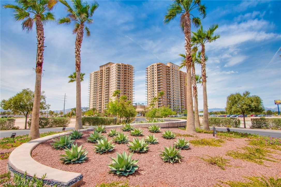 8255 Las Vegas Boulevard 1702