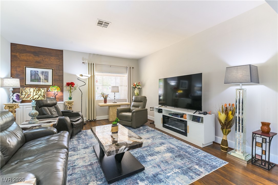 Properties 4 344 Wild Plum Lane