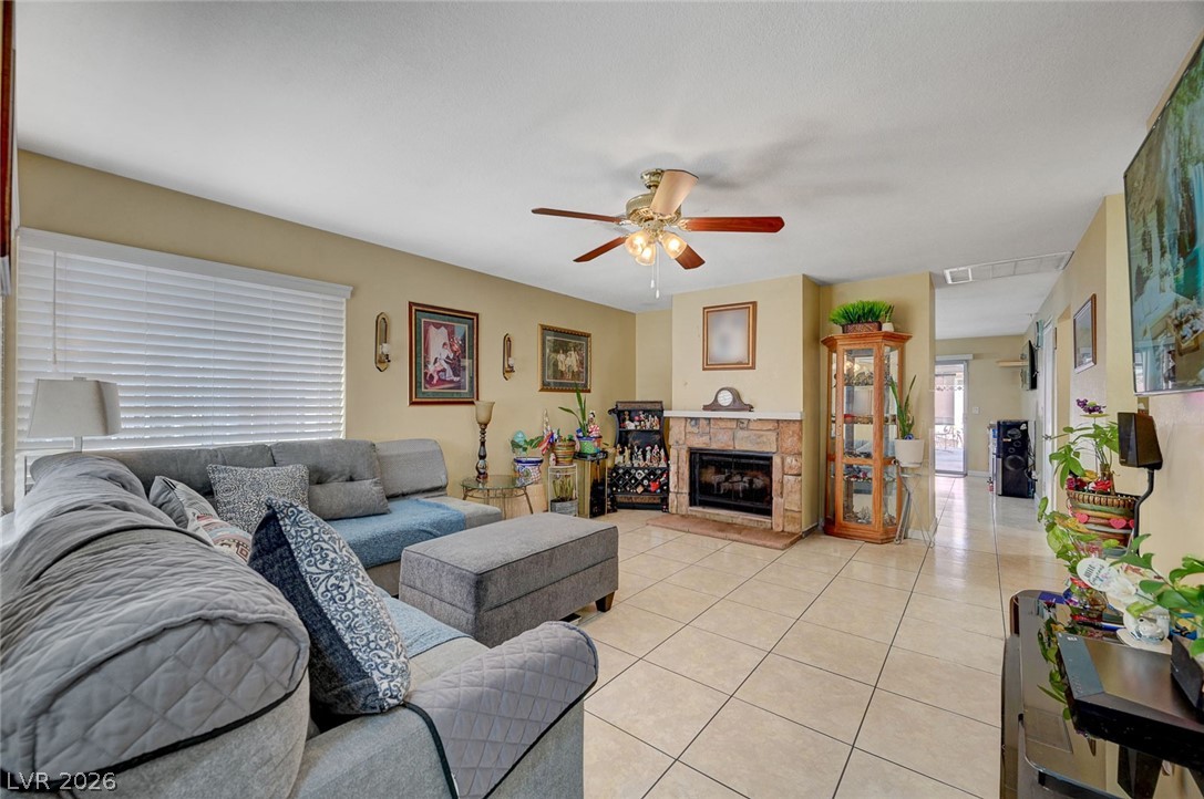 1603 Teardrop Street